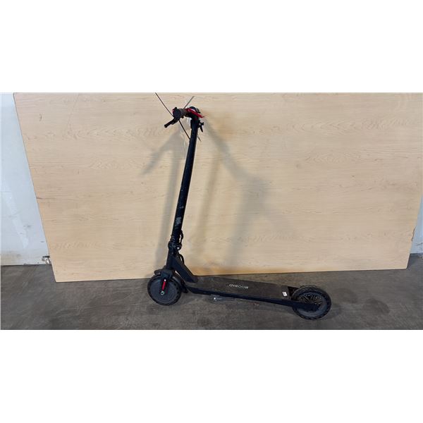 GYROOR ELECTRIC KICK-SCOOTER - NO CHARGER, NO BACK FENDER