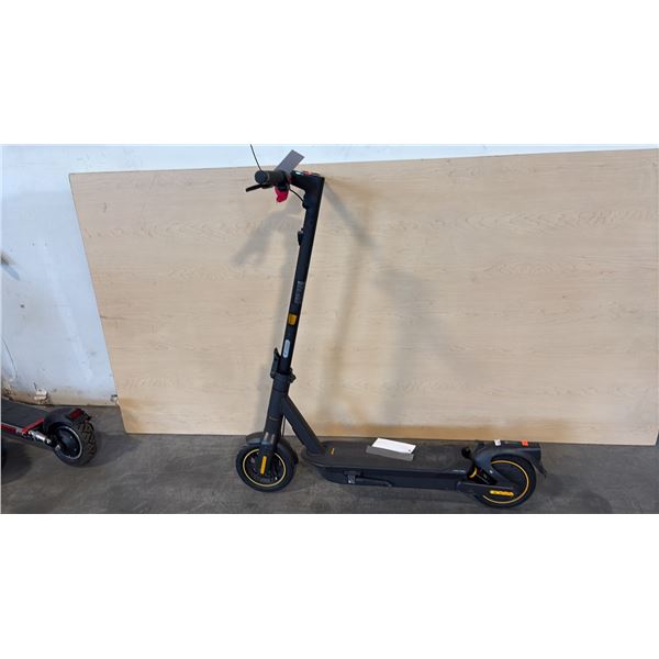 SEGWAY NINEBOT MAX LONG-RANGE ELECTRIC KICKSCOOTERS - BROKEN TAIL LIGHT, NO CHARGER