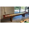Image 1 : DARK WOODGRAIN FINISH PLAYMASTER SHUFFLEBOARD/CURLING TABLE