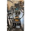 Image 2 : OCTANE FITNESS LX8000 (LATERALX) COMMERCIAL-GRADE CROSS-TRAINER