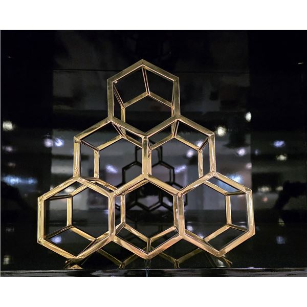 New Hexagon Wine Rack Gold - RV: $400
