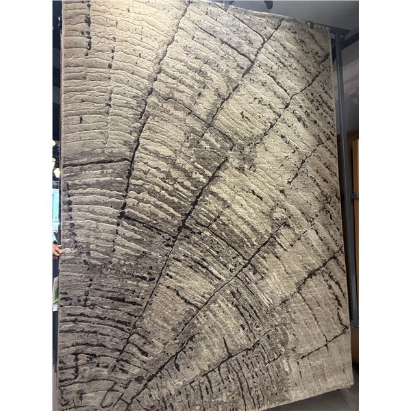 New - Modern Brown Abstract Wood Grain Pattern Area Rug - approx. 116in x 78in - MSRP $2,160 - new f