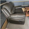 Image 3 : Faux Leather Reclining Loveseat Brown (W63")