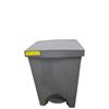 Image 3 : Trash Can