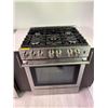 Image 3 : New Blomberg 30" Dual Fuel Range Self Clean Model BDF30522SS MSRP $2,299 (new display unit) S/N 2110