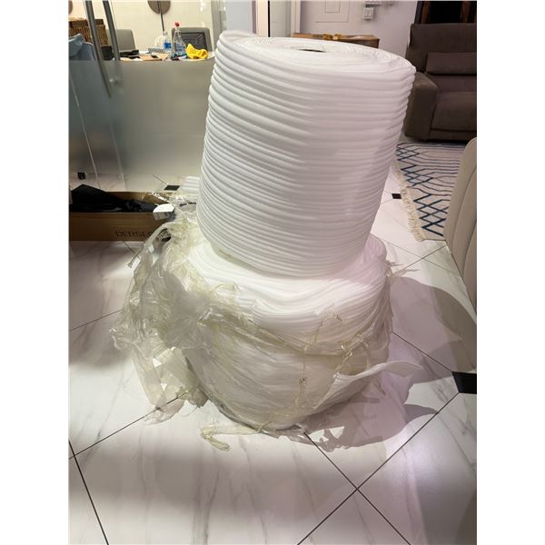 2 large rolls of bubble wraps, very thick material 18inch diameter x 20''H, 25'' diameter x 20''H