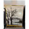 Image 4 : Collection of 6 Framed Decorative Art Pieces: Photography, Graphic Prints, and Architectural Décor -