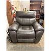 Image 2 : Modern Dark Grey Leather / Faux Leather Power Recliner Armchair
