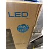 Image 6 : NIB Naxa 65" Class Smart 4K TV Model NTS6500K