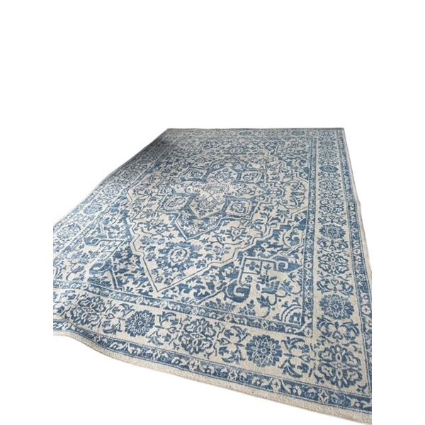 Safavieh Brentwood 9'x12' Area Rug (Needs Cleaned)