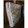 Image 3 : Kingsdown King Size Showroom Model Mattress