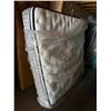 Image 4 : Kingsdown King Size Showroom Model Mattress