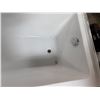 Image 1 : Fiberglass RH Drain Bathtub 32"x60"x20.5"