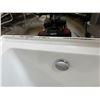 Image 4 : Fiberglass RH Drain Bathtub 32"x60"x20.5"