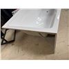 Image 9 : Fiberglass RH Drain Bathtub 32"x60"x20.5"