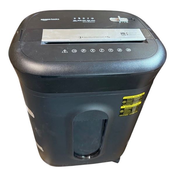 BNIB - Amazon Basics 15-Sheet Cross-Cut Paper/CD/Credit Card Shredder
