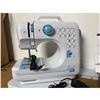 Image 3 : New - Mini Multifunctional Household Sewing Machine