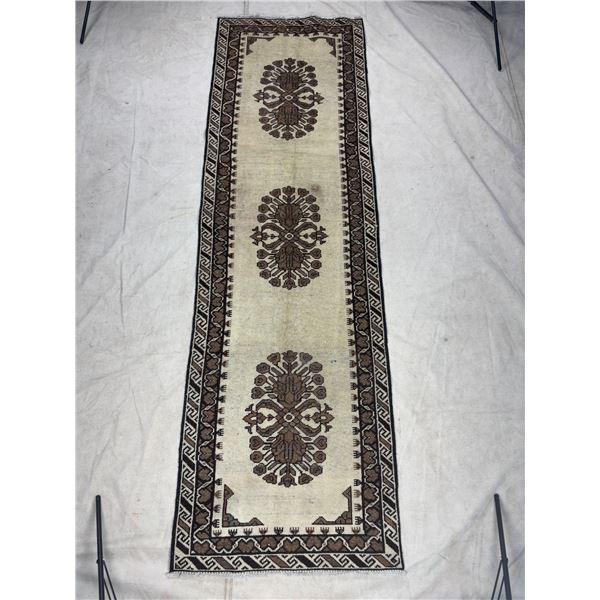 Shiraz - 100% Authentic Persian Rug - Tribal Floral Medallion - Size 9.1" x 2.9" f - These