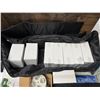 Image 14 : LimoStudio Photography Lighting Kit w/ 4-Light Head, Softbox, Diffusers, Stand, etc in Case