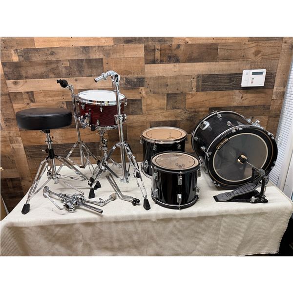 Aquarium & Remo Drum Set w/ 4 Drums, Stands, Drum Pedal, Stool, etc