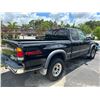 Image 9 : 2002 Toyota Tundra SR5  TRD Offroad  4-Dr. XCAB  Pick Up