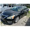 Image 1 : 2015 Nissan Altima SV Sedan
