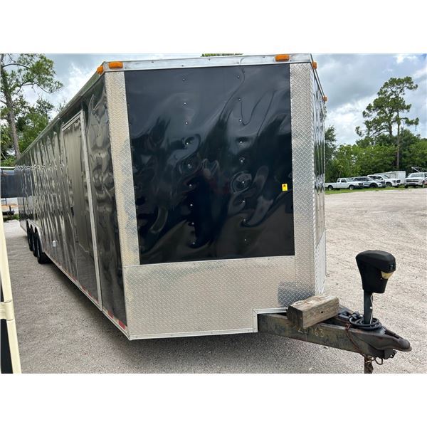 2017 Fabrique  35'  V-Nose 3 Axle Enclosed Trailer w/Ramp
