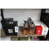 Image 1 : Large Candles, Liquid Soaps, Fragrances - 17