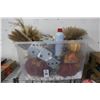 Image 1 : Bin w/Fall Décor