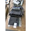 Image 3 : Wifi Extenders, Cords, Canvas