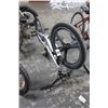 Image 1 : Razor Silver BMX Bike