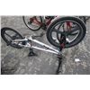 Image 2 : Razor Silver BMX Bike