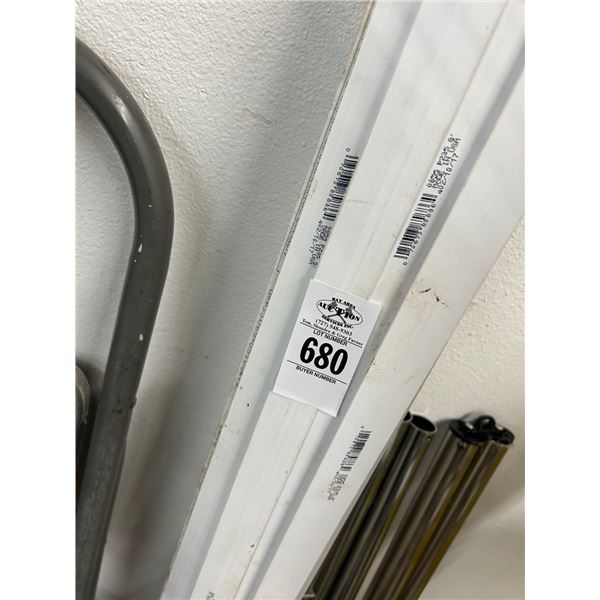 8'  White Molding