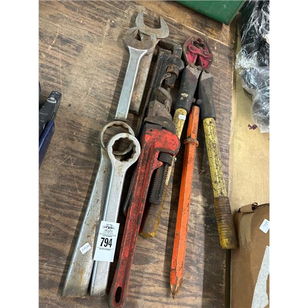 Large Pipe Wrenches, Chisel, Crimper, Combo Wrenches