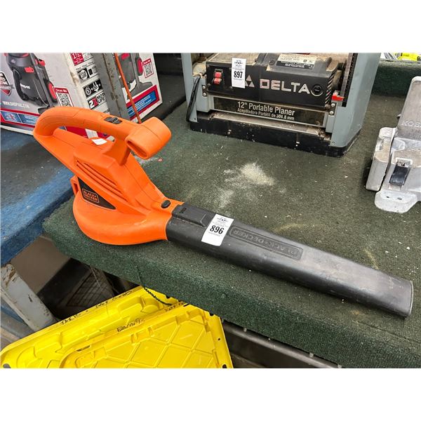 B & D Electric Leaf Blower