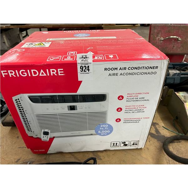 Frigidaire Room A/C Unit w/Remote