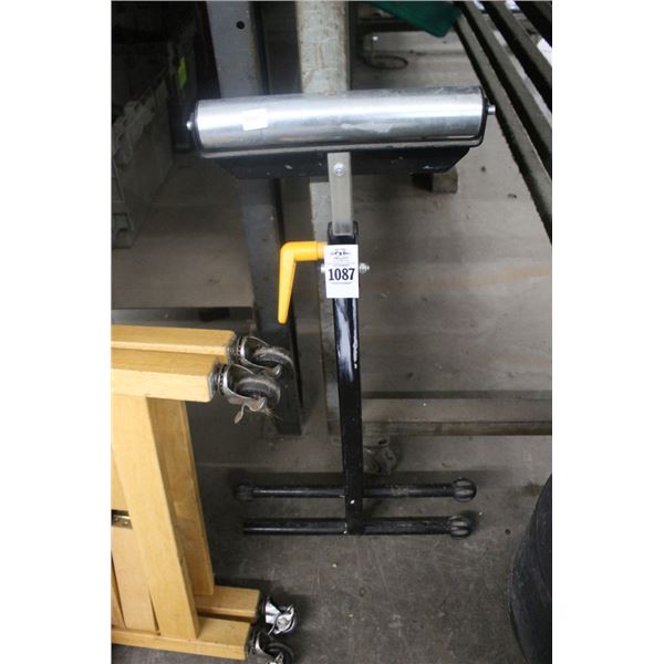 Stock Roller Stand