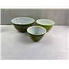 Image 1 : 3 Green Pyrex Bowls