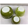Image 2 : 3 Green Pyrex Bowls
