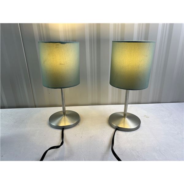 2 Desk Lamps