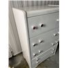 Image 2 : Four Drawer Dresser