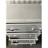Image 4 : Four Drawer Dresser
