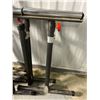 Image 4 : Adjustable Roller Stands