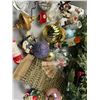 Image 5 : Christmas Tree & Decor