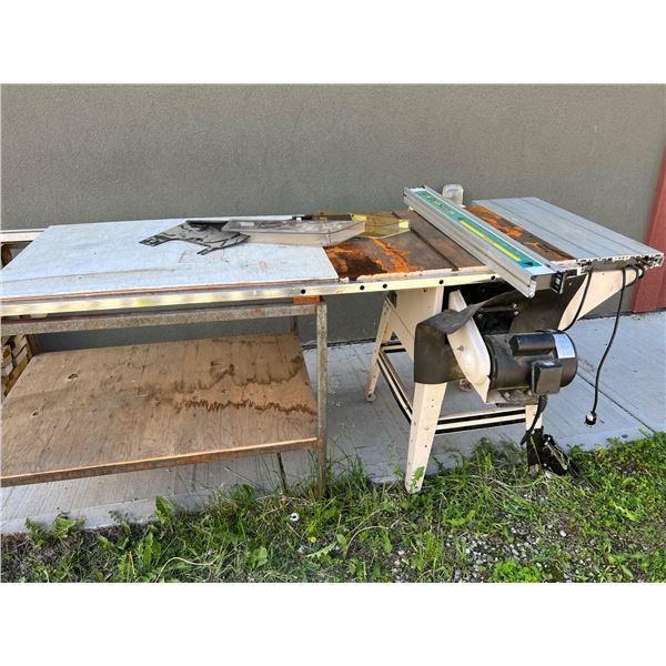 Woodworking Table & Saw