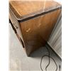 Image 3 : General Electric Radio Phonograph