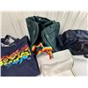 Image 5 : Duffle and Beach Bags