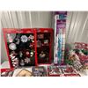 Image 3 : Christmas Lot