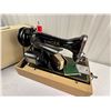 Image 1 : Singer Sewing Machine