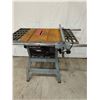 Image 1 : 10" Delta Table Saw